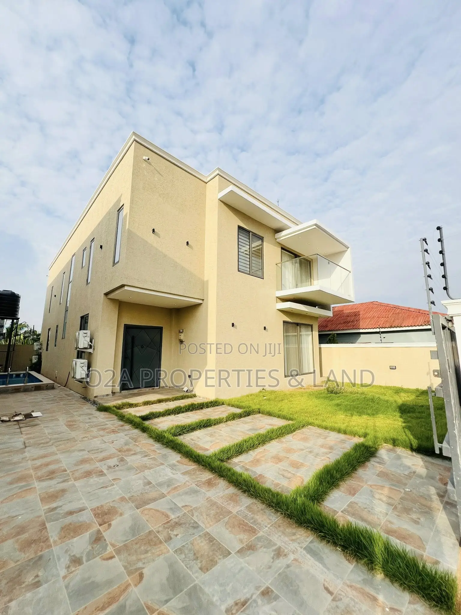 Furnished 4bdrm House in School Junction for sale