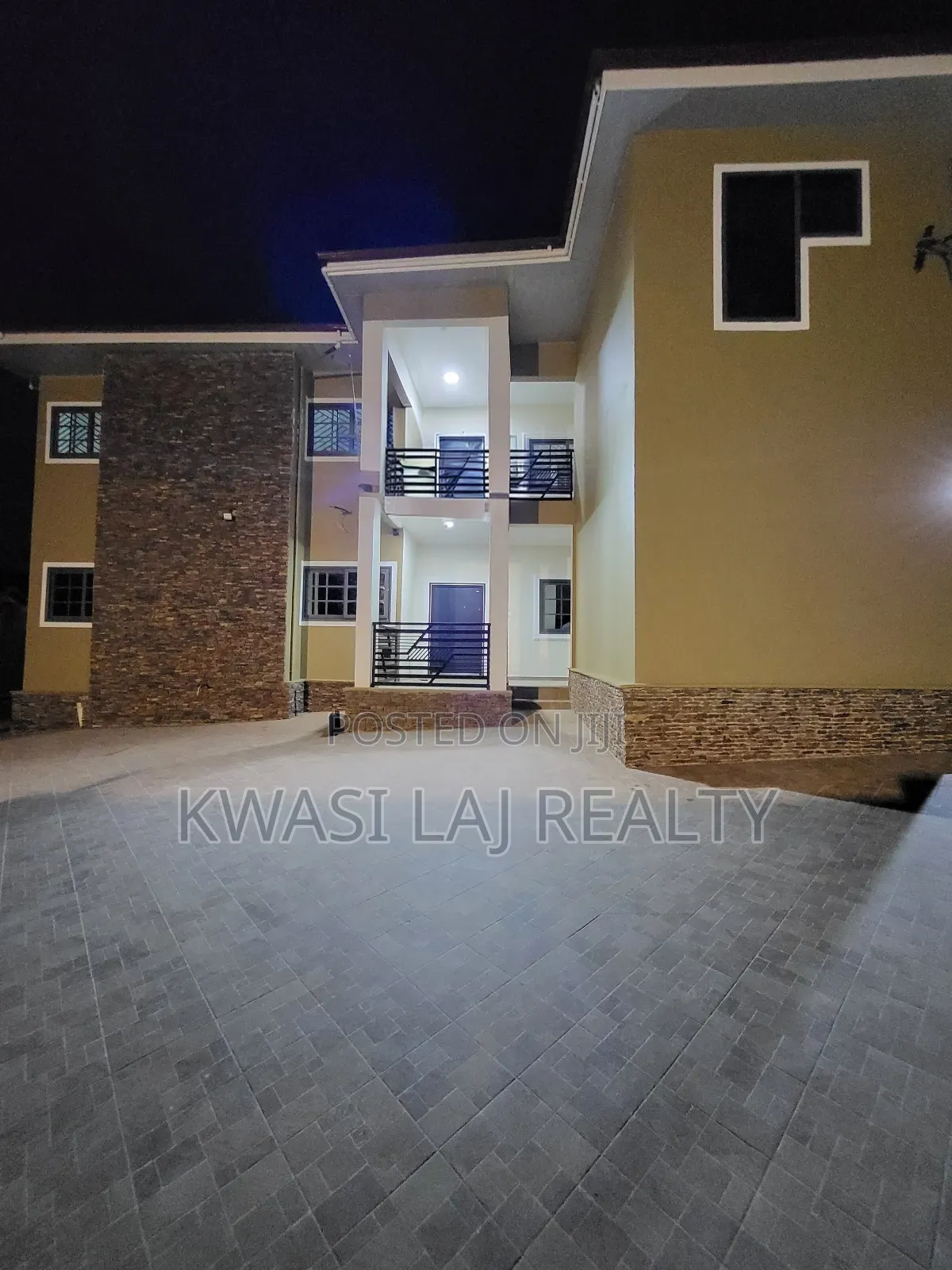 3bdrm Apartment in Broadcasting, Weija for rent