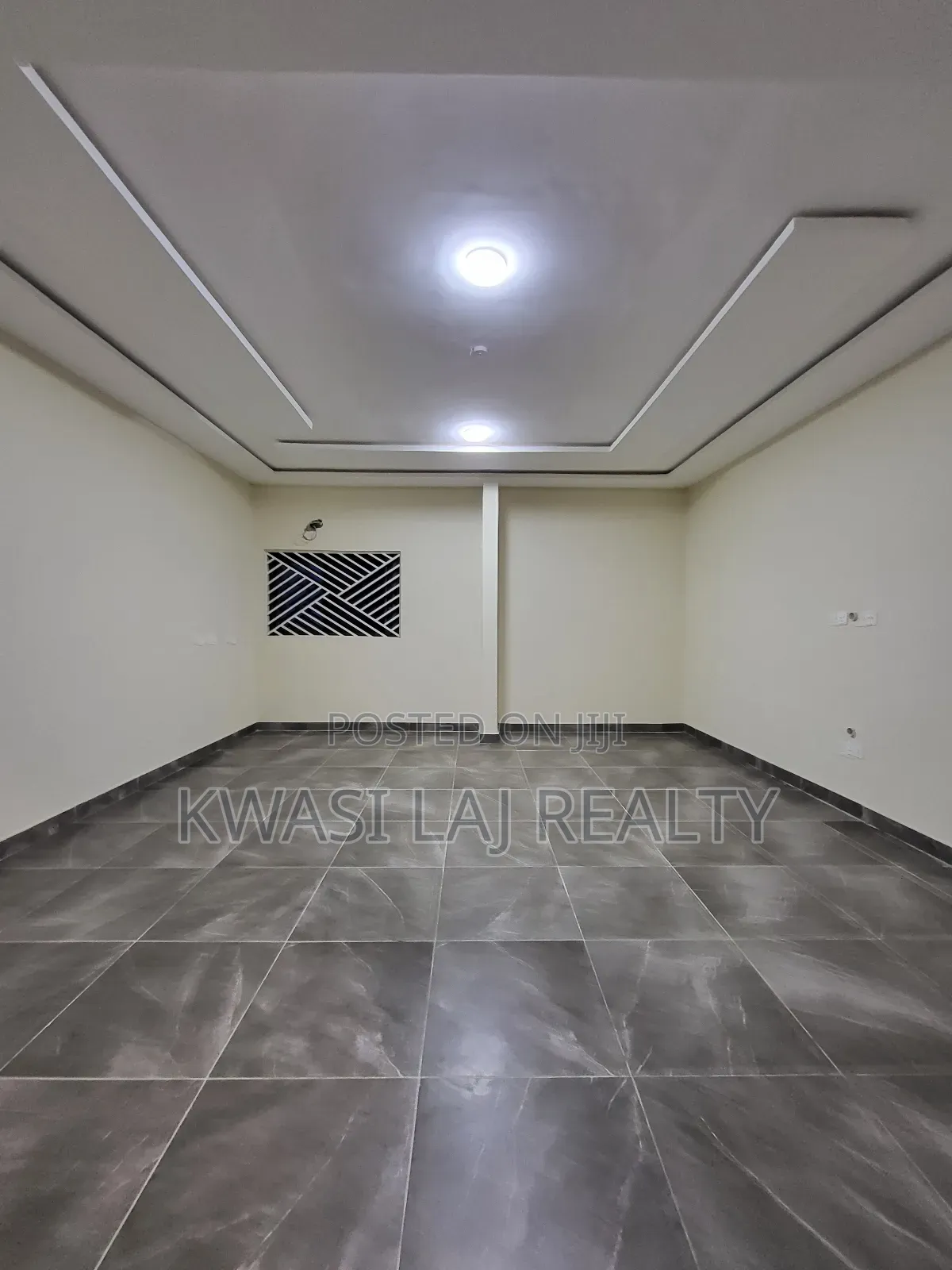 3bdrm Apartment in Broadcasting, Weija for rent