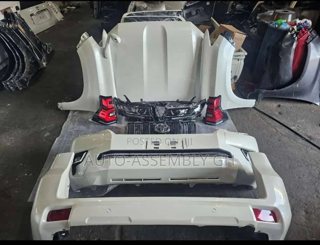 Land Cruiser Prado 2010-2016 Upgraded To 2021 Body Kit