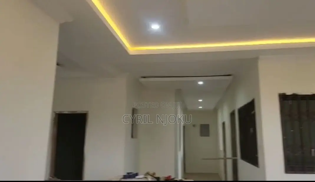 5bdrm Duplex in Accra Metropolitan for sale