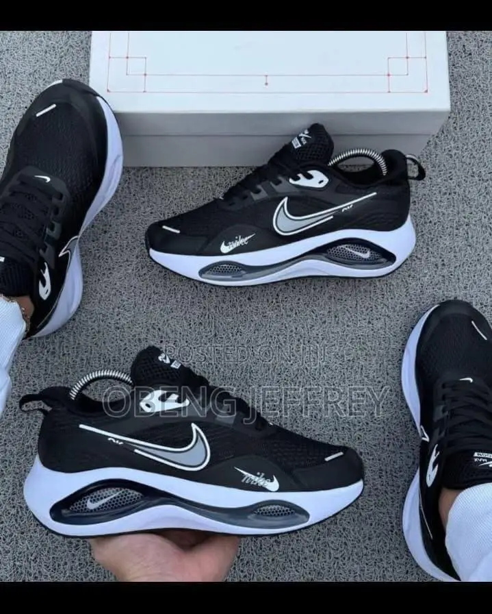 Original Zoom Winflo White/Black