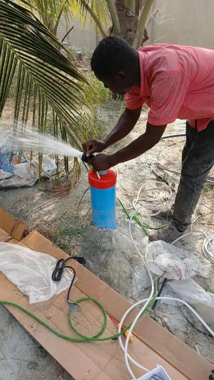 Borehole Drilling Only With Free Setting