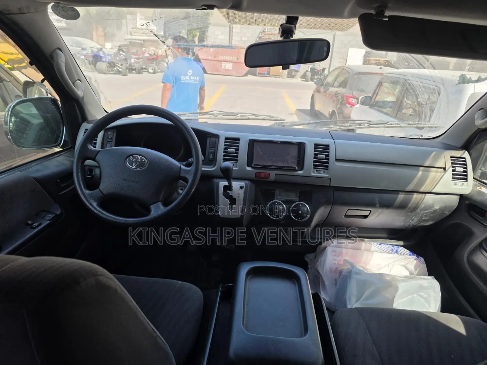 Toyota HiAce SV Premium 2013 Gray