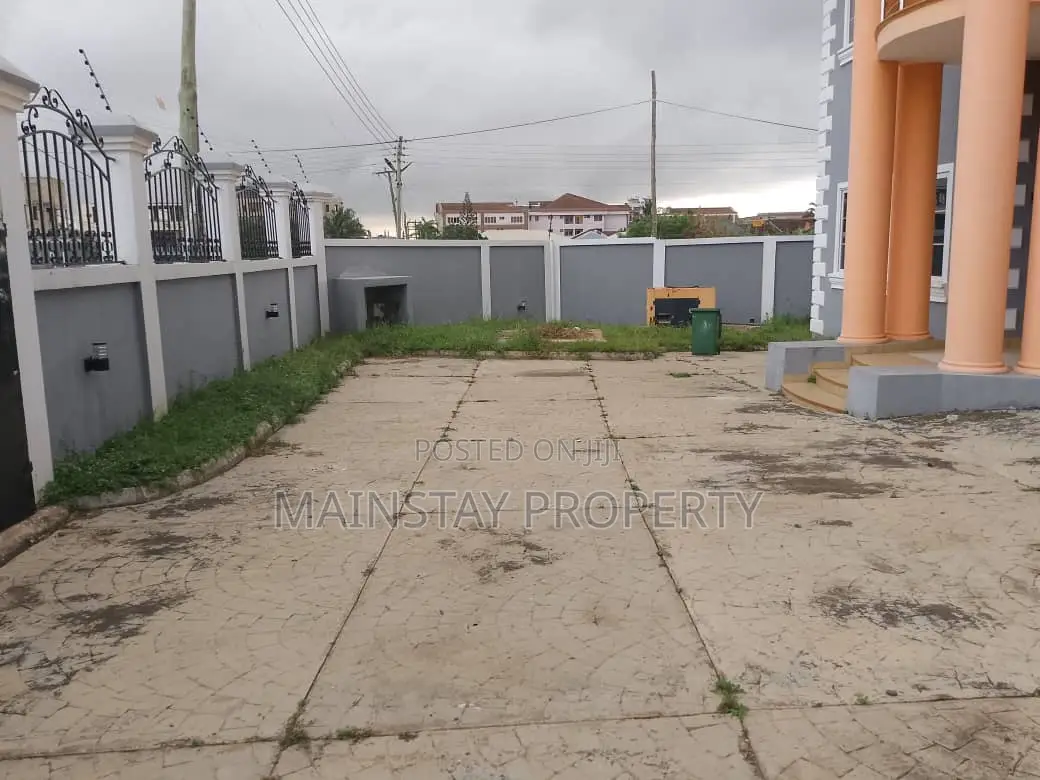 4bdrm House in Mainstay Estates, East Legon for sale