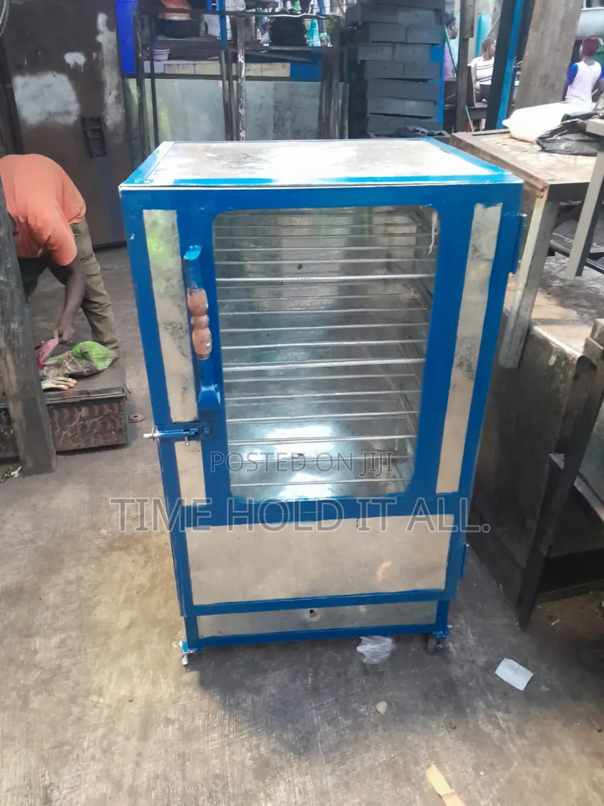 Gas Oven for Baking and Grilling Meat  Fish  and More