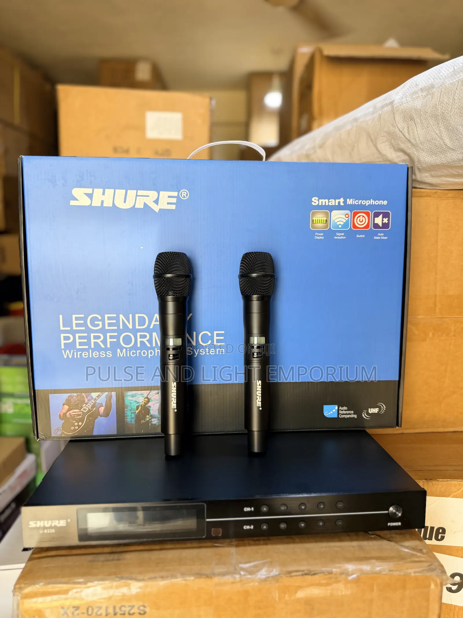 Shure U-6320 Wireless Microphone System