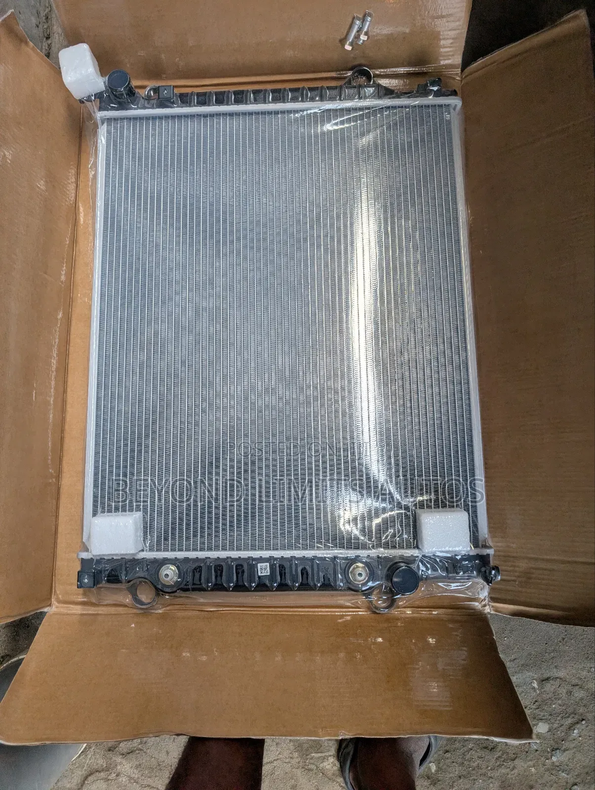 Toyota Tacoma 2004,2005,2006,2007,2008,2009,2010,2011,2012 Radiator