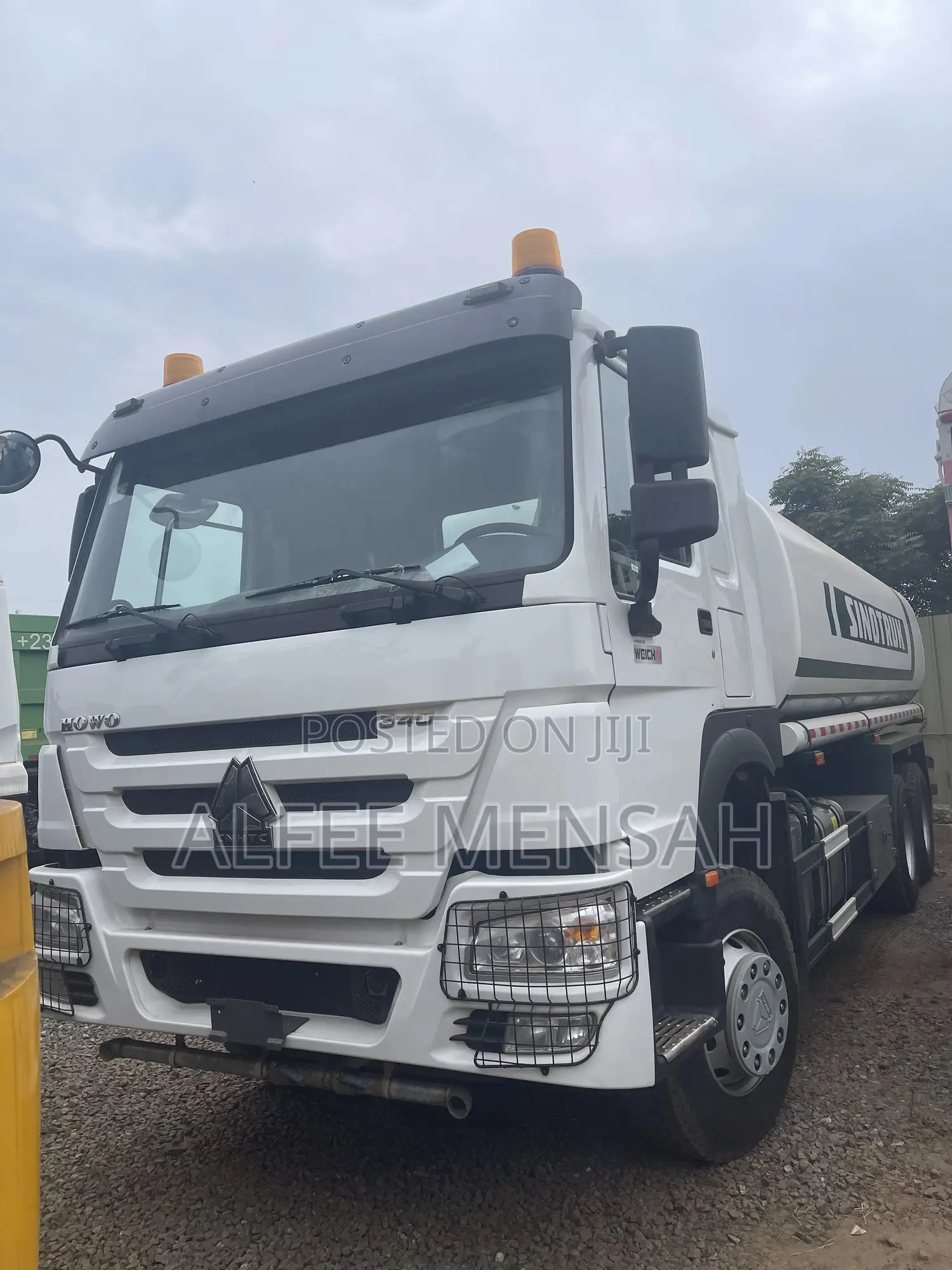 Sinotruk 6x4 Water Tanker Cif to Tema Port (With Shipment)