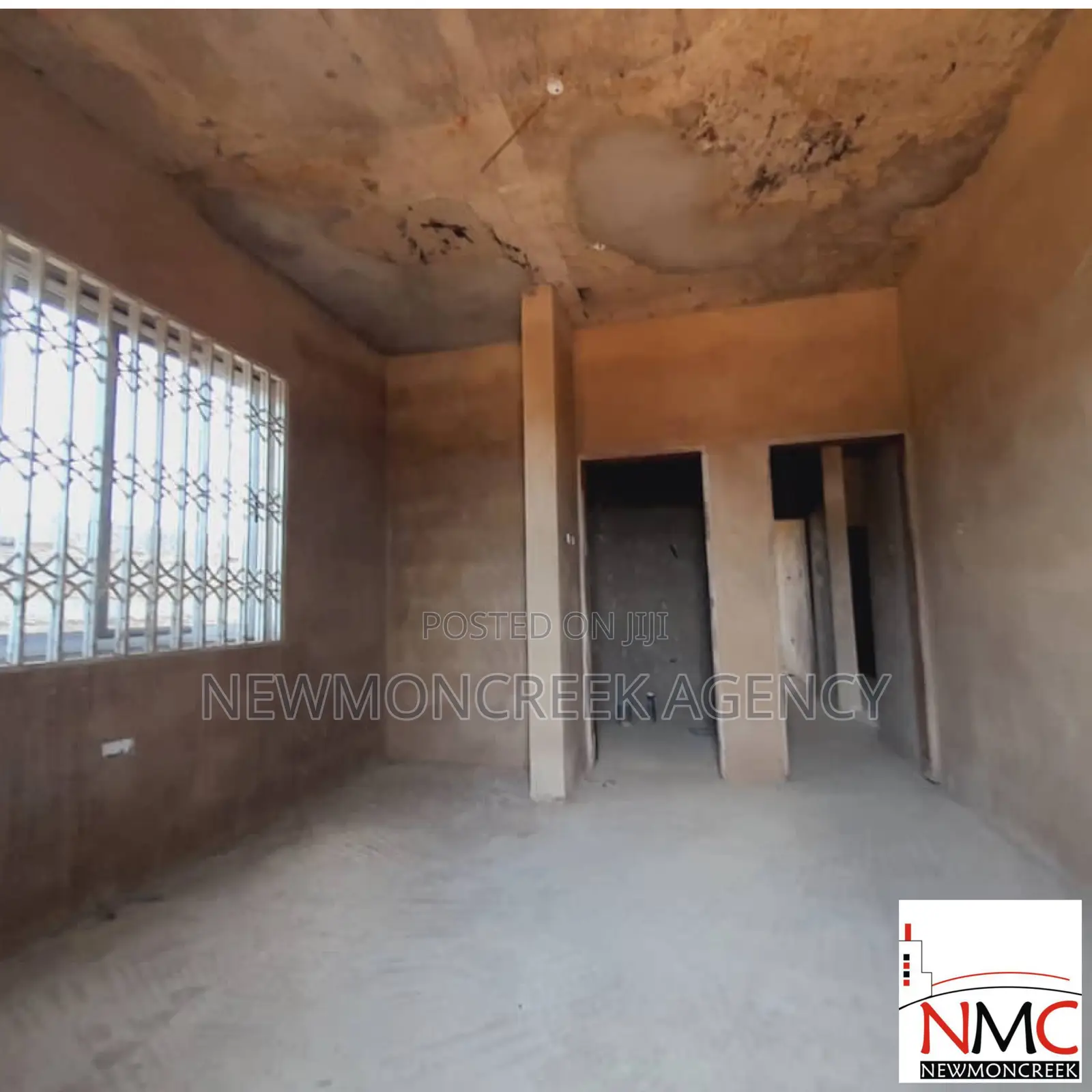 12bdrm Block of Flats in Adenta.Amrahia.Baron for sale