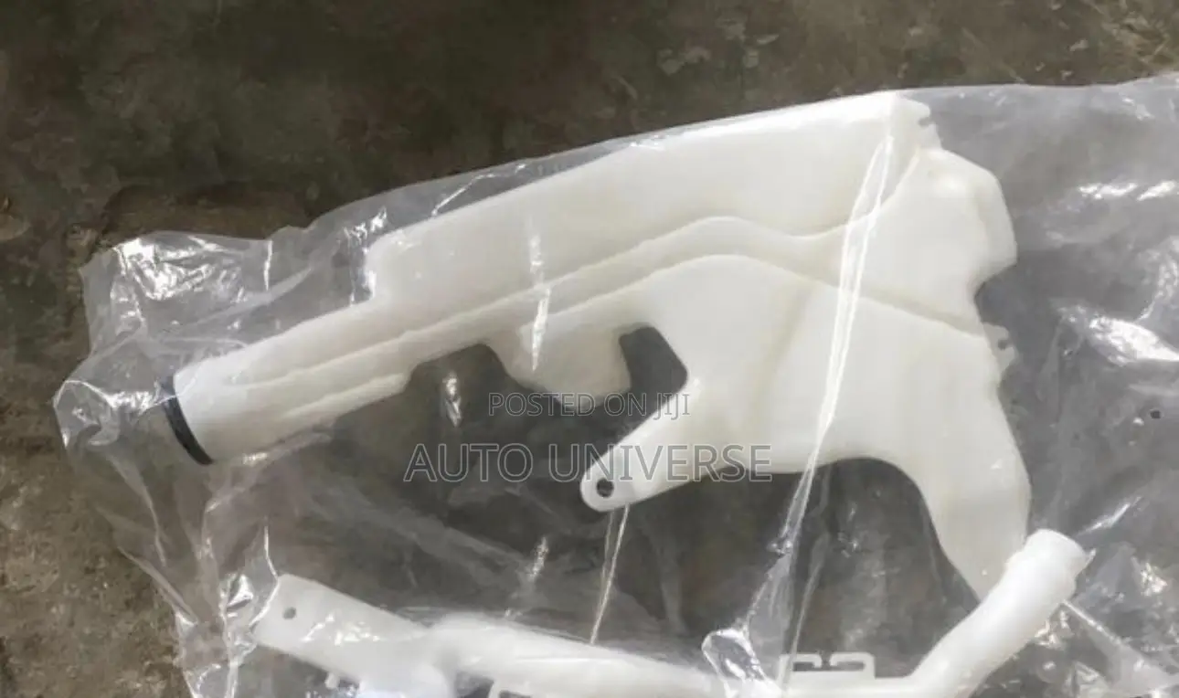 Honda Civic 2016, 2017, 2018 2019 Wiper Wash Bottle
