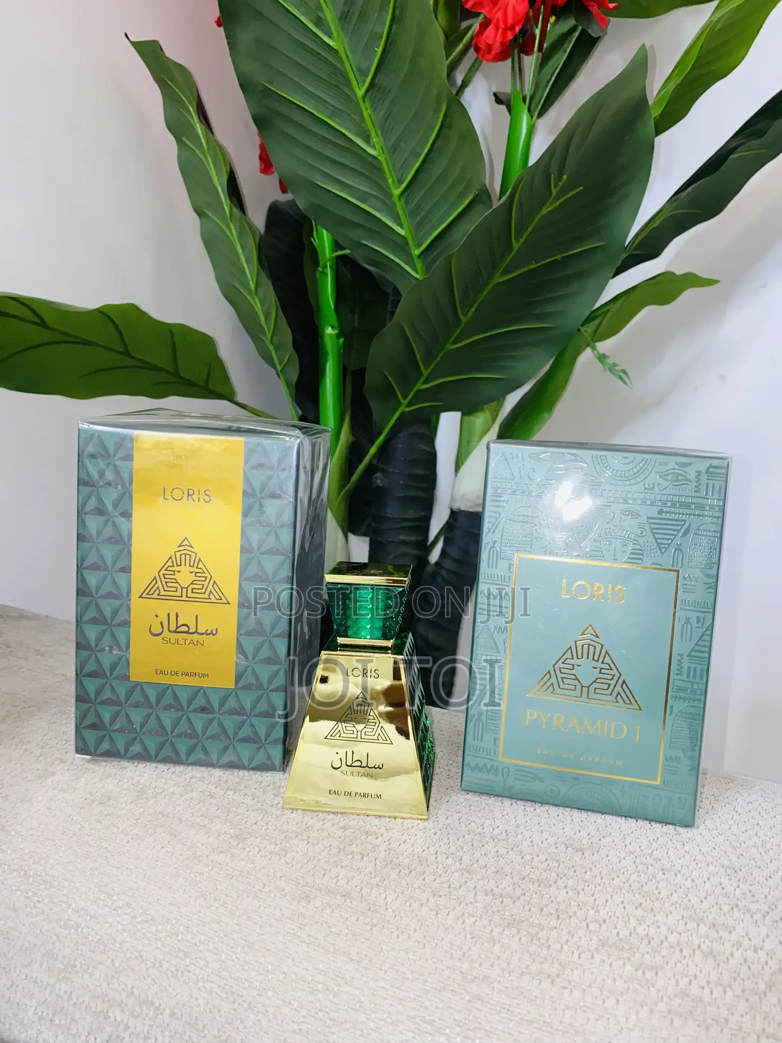 Loris Perfume Sultan and Pyramid
