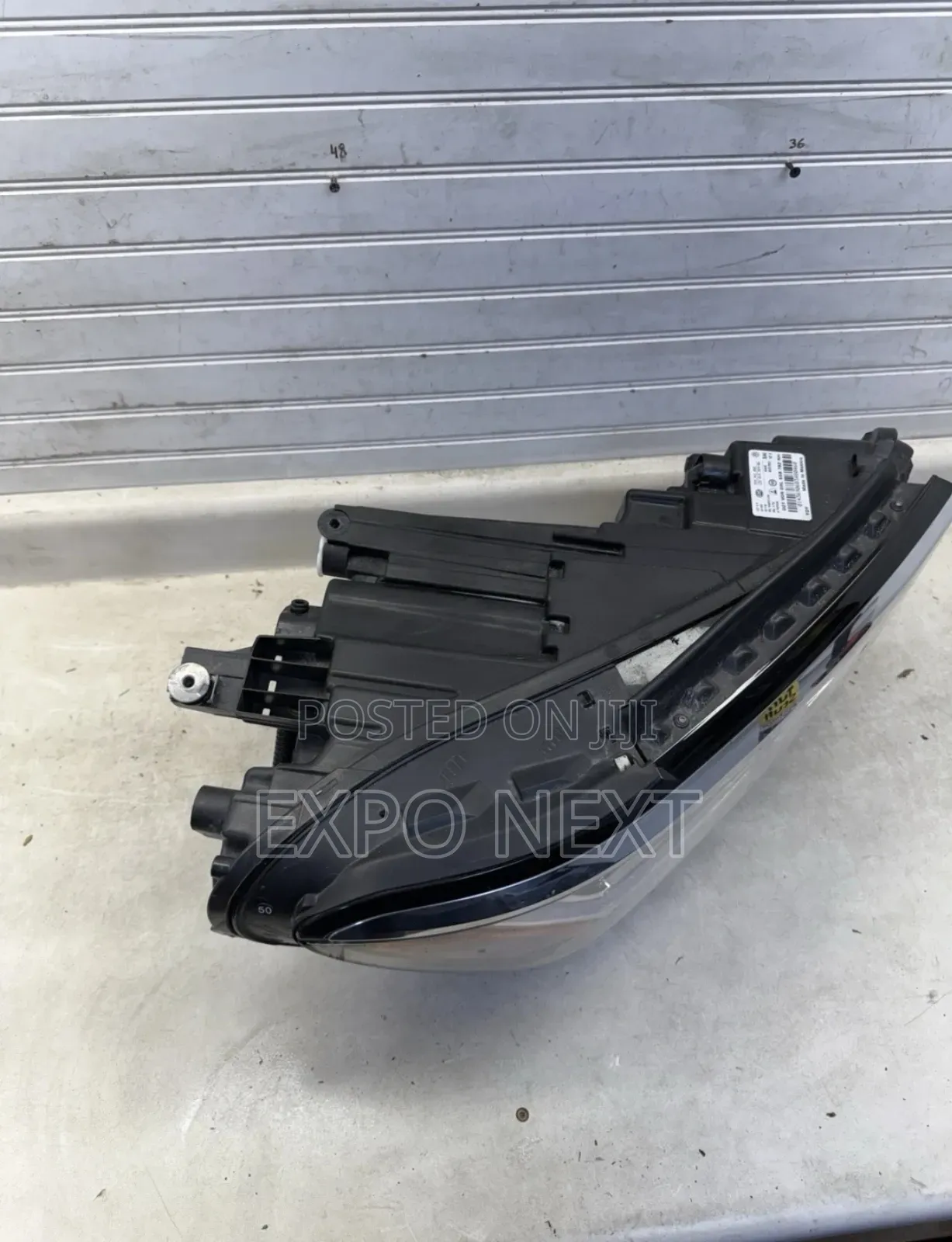 2020-2022 Volkswagen Atlas Cross Sport Headlight Right Passenger Led