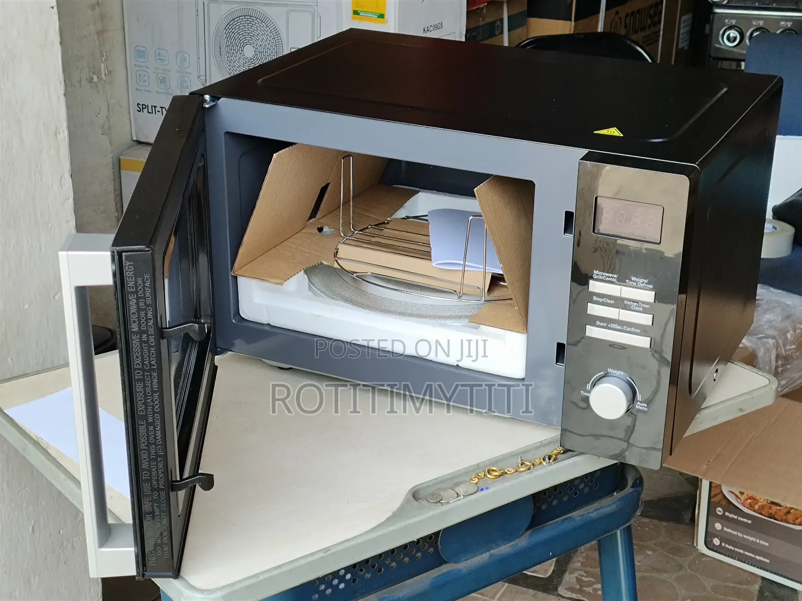 Black in Colour and Fresh in Box, Black Decker Microwave 28 Liters