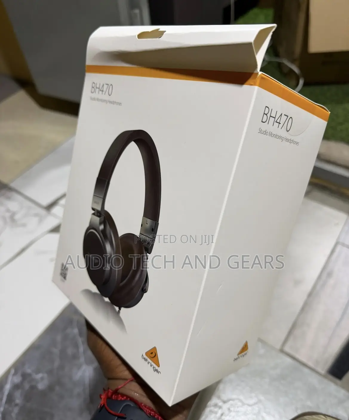 Behringer Bh470 Studio Monitoring Headphones