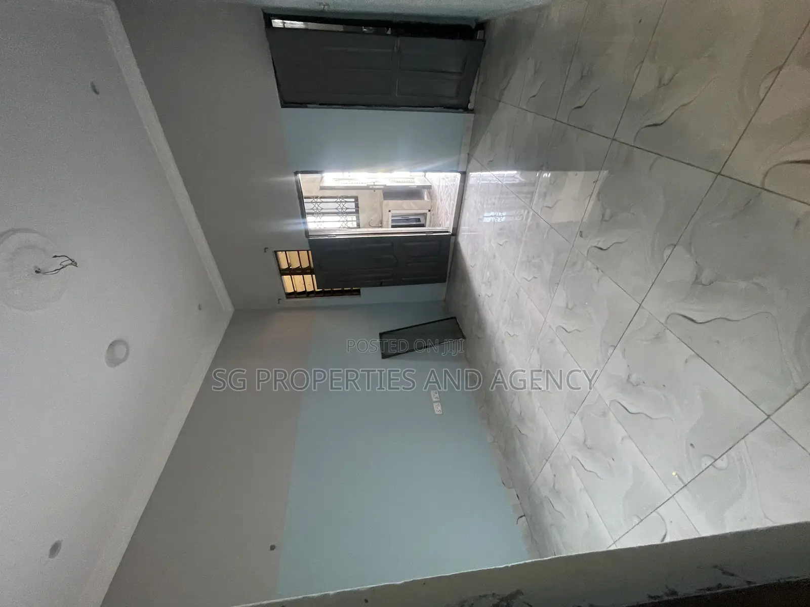 1bdrm Apartment in Adjei Kojo, Sakumono for rent