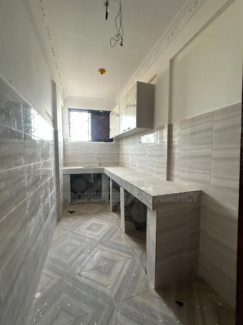 1bdrm Apartment in Adjei Kojo, Community 25 for rent