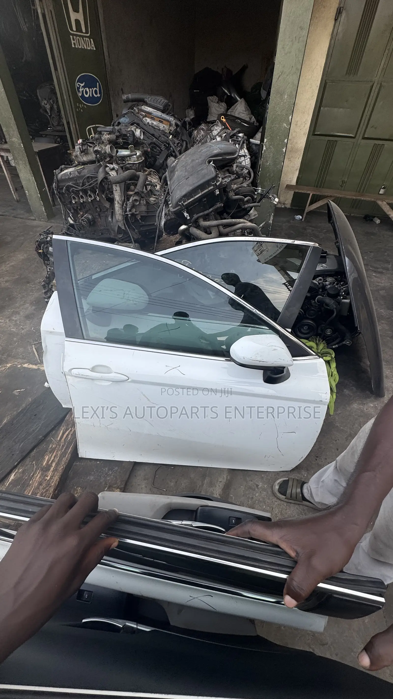 Toyota Camry 2018,2019,2020,2021,2022 Doors Available