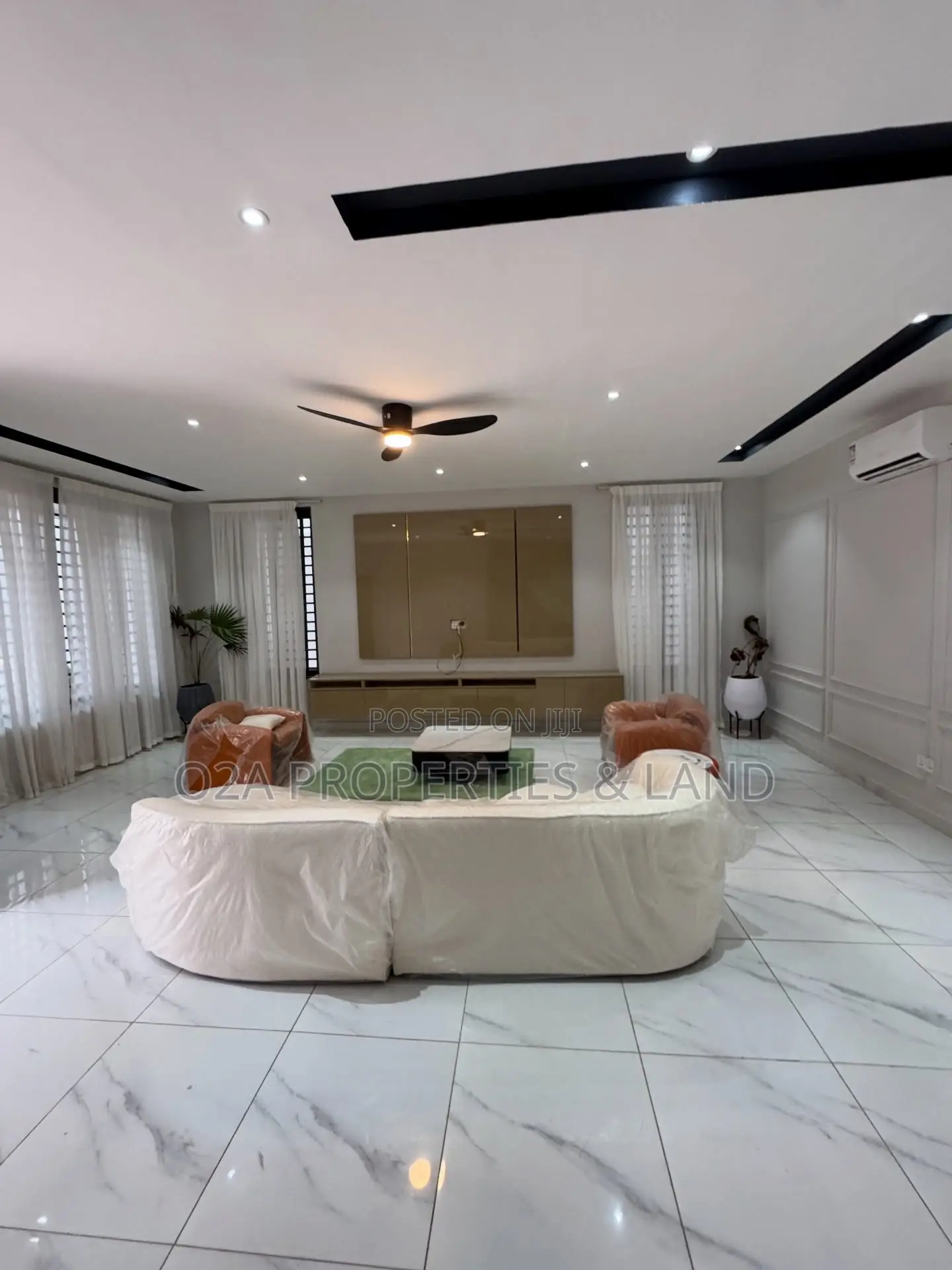 4bdrm House in Lakeside Estate for sale