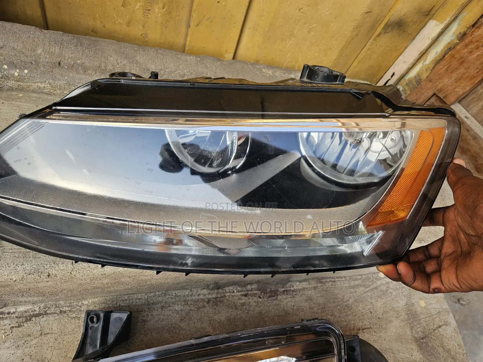 Passat Headlight 2010 Driver Side