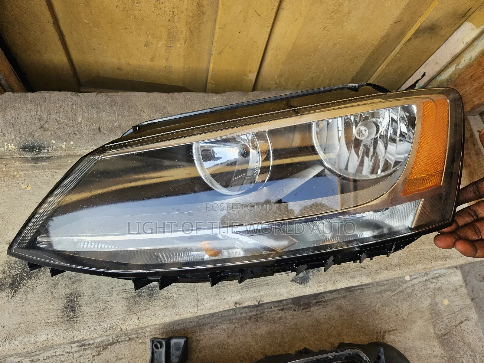 Passat Headlight 2010 Driver Side
