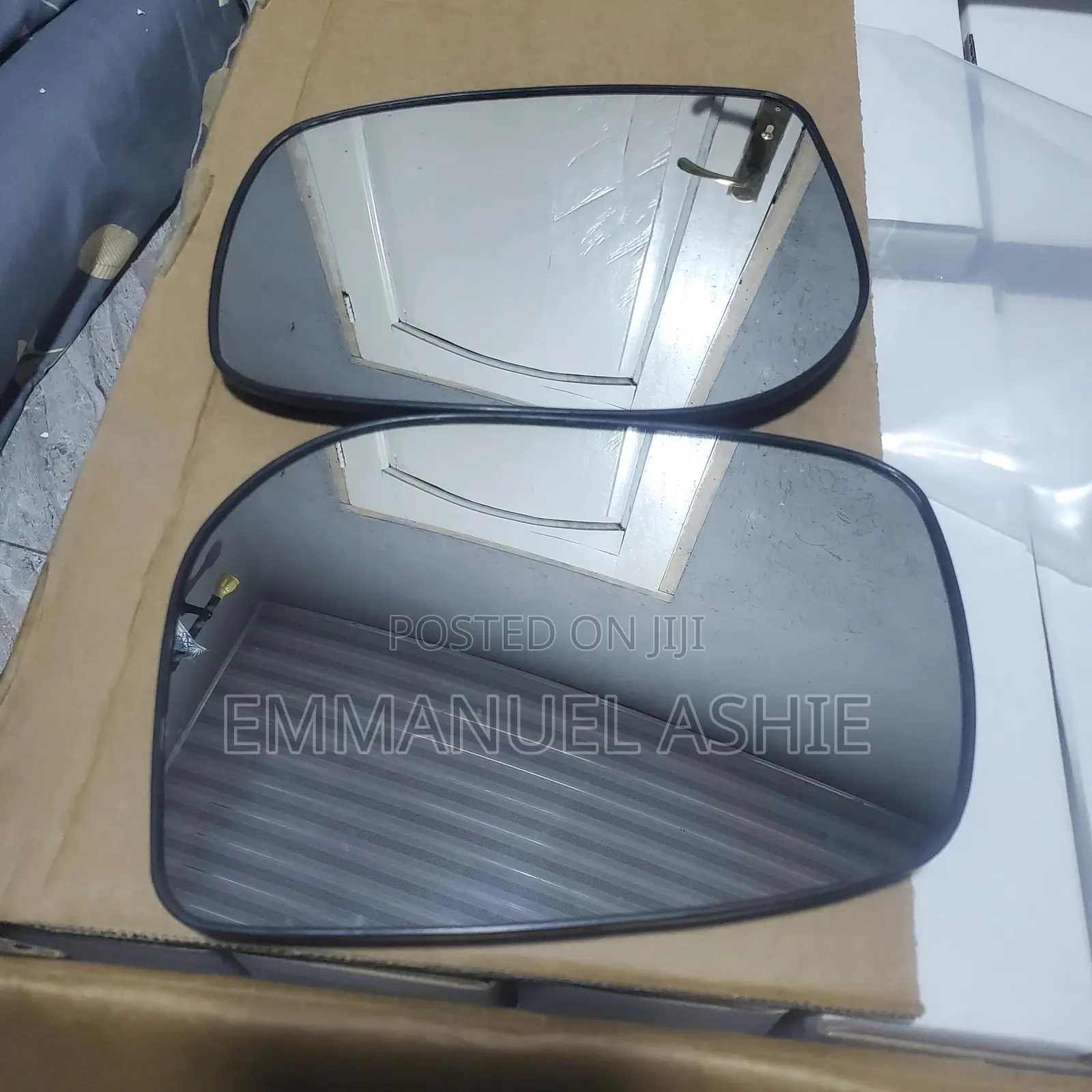 Toyota Vitz Side Mirror Glass