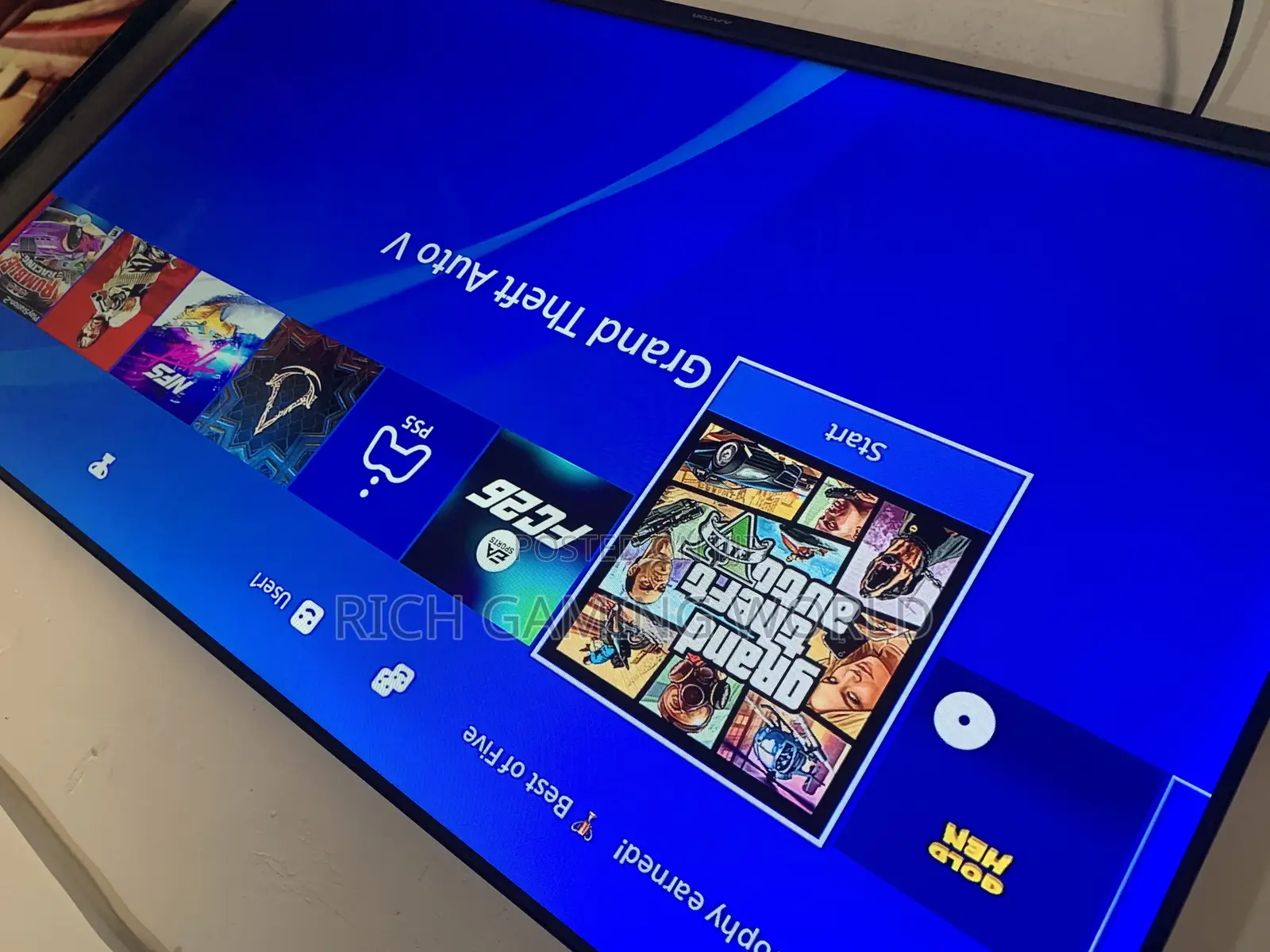 Playstation 4 Jailbreak With 10 Latest Games Two Controllers