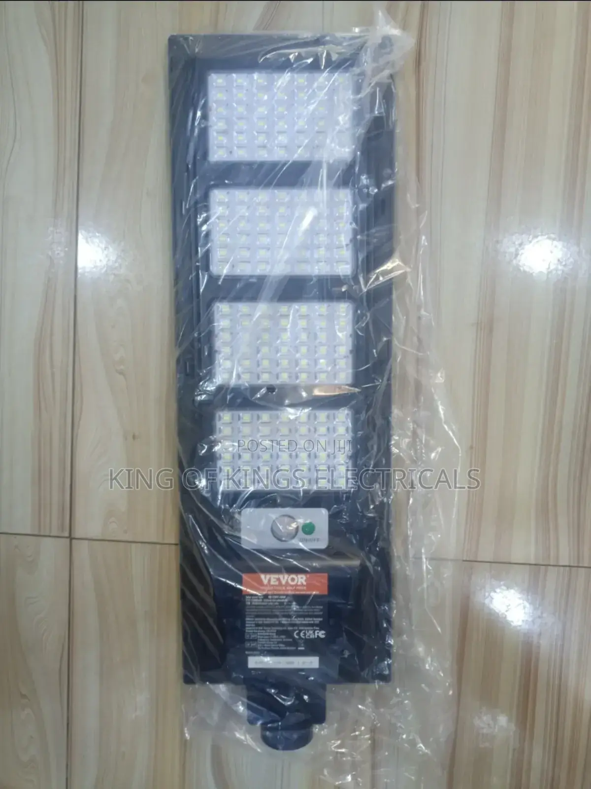 Vevor 400w Solar Streetlight - White/Black