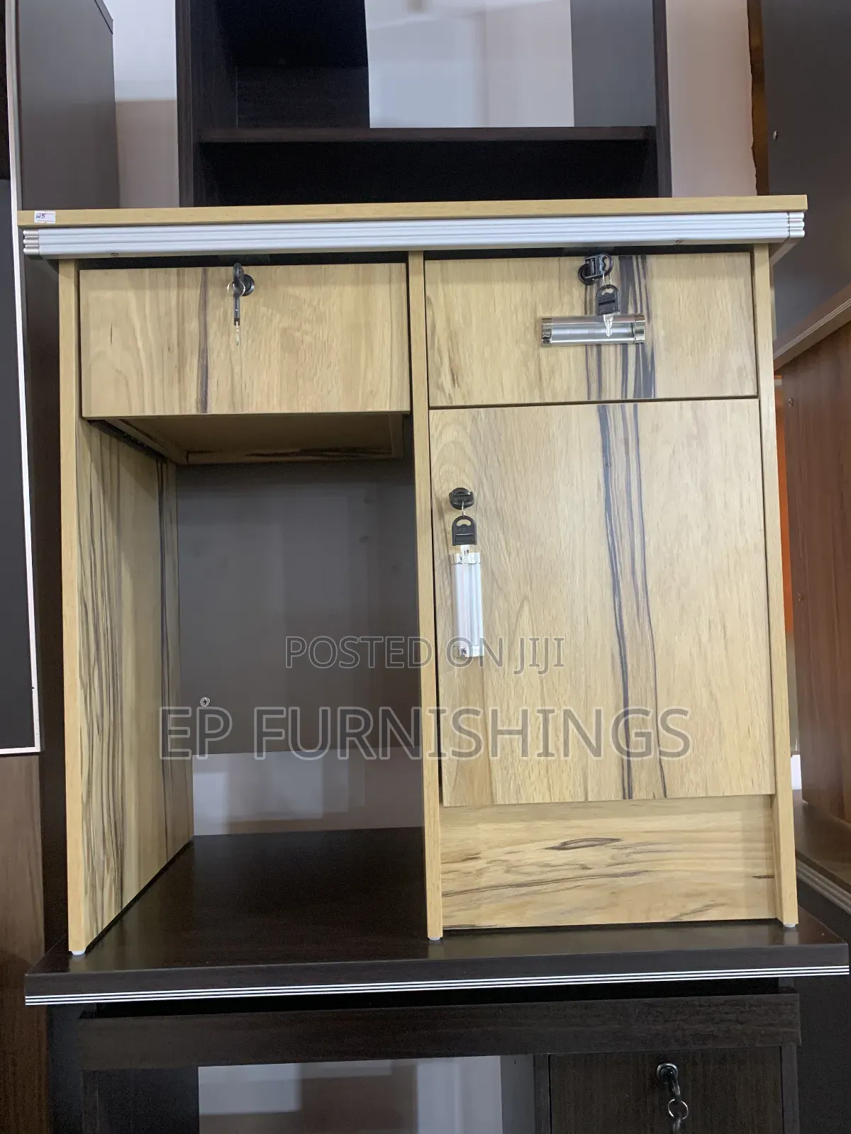 Office Desk