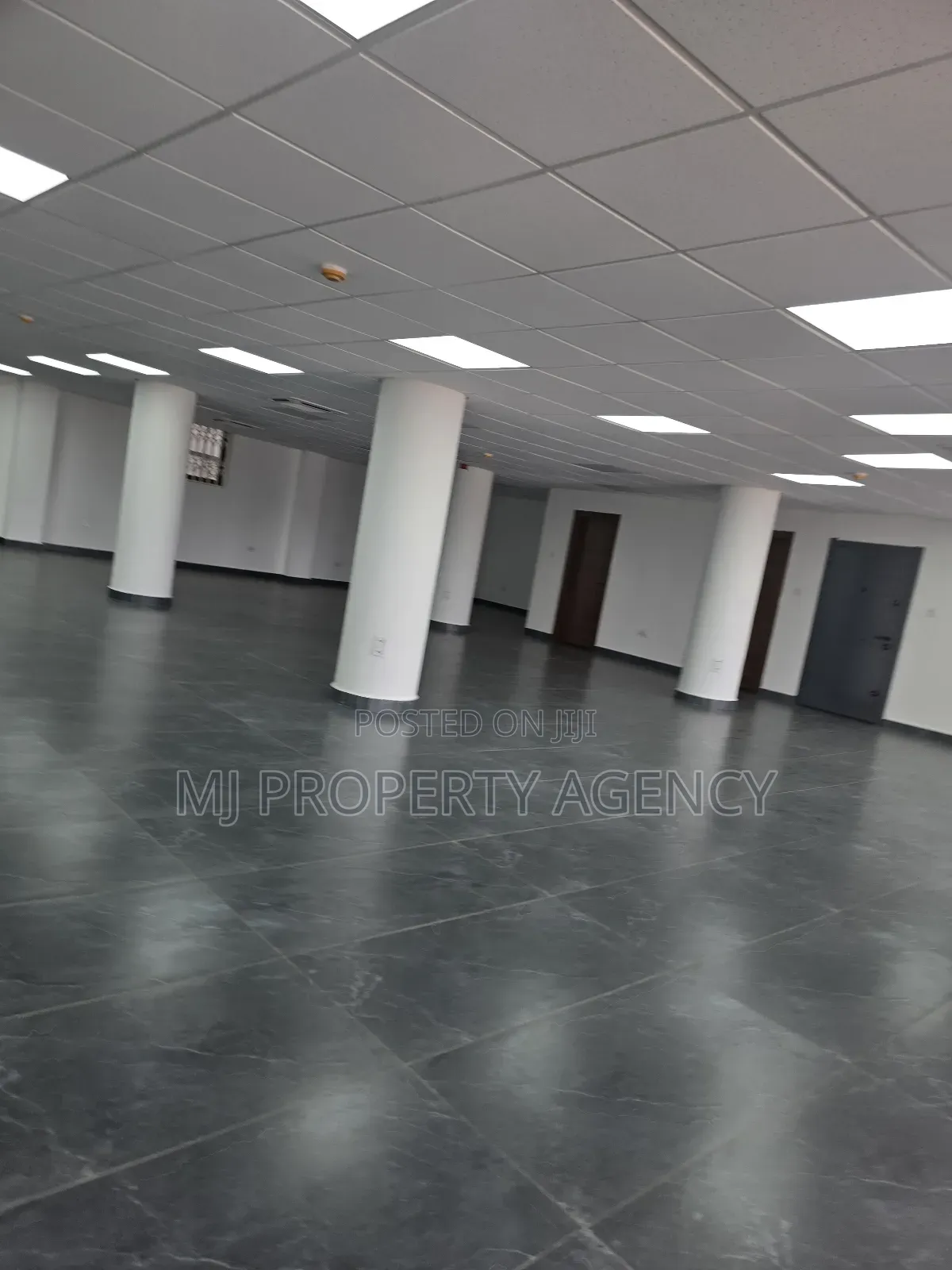 290 SQM Showroom/ Office at Kumasi