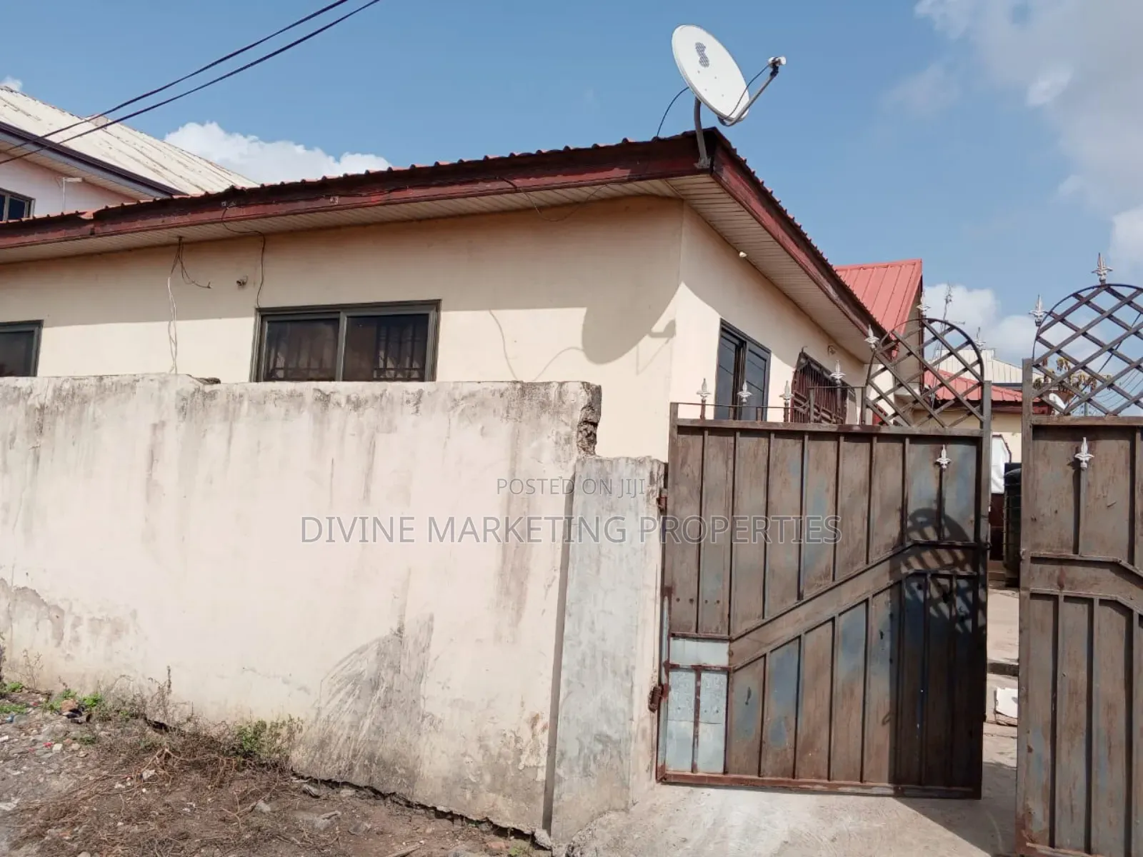 4bdrm Apartment in Adam Nana, Kasoa for sale