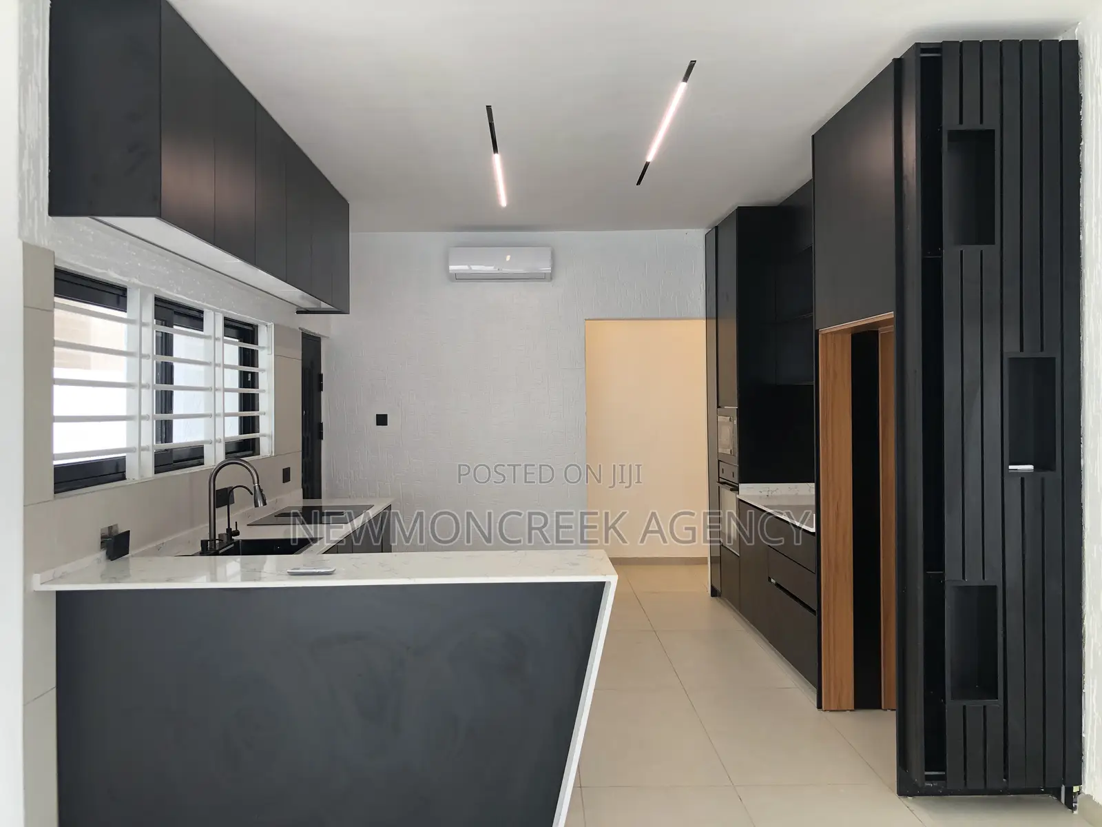 3bdrm Bungalow in Police City, Accra Metropolitan for sale