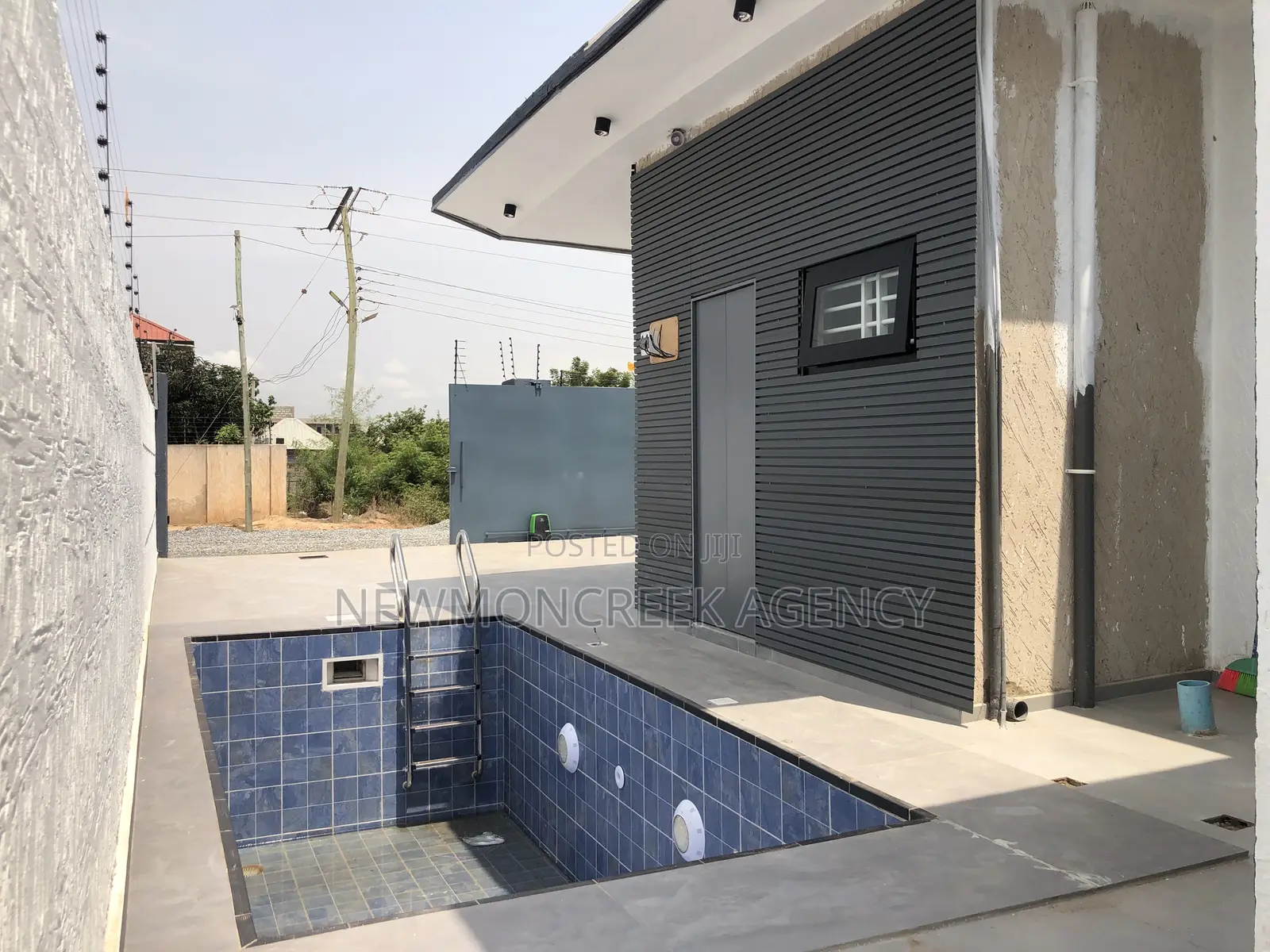 3bdrm Bungalow in Police City, Accra Metropolitan for sale