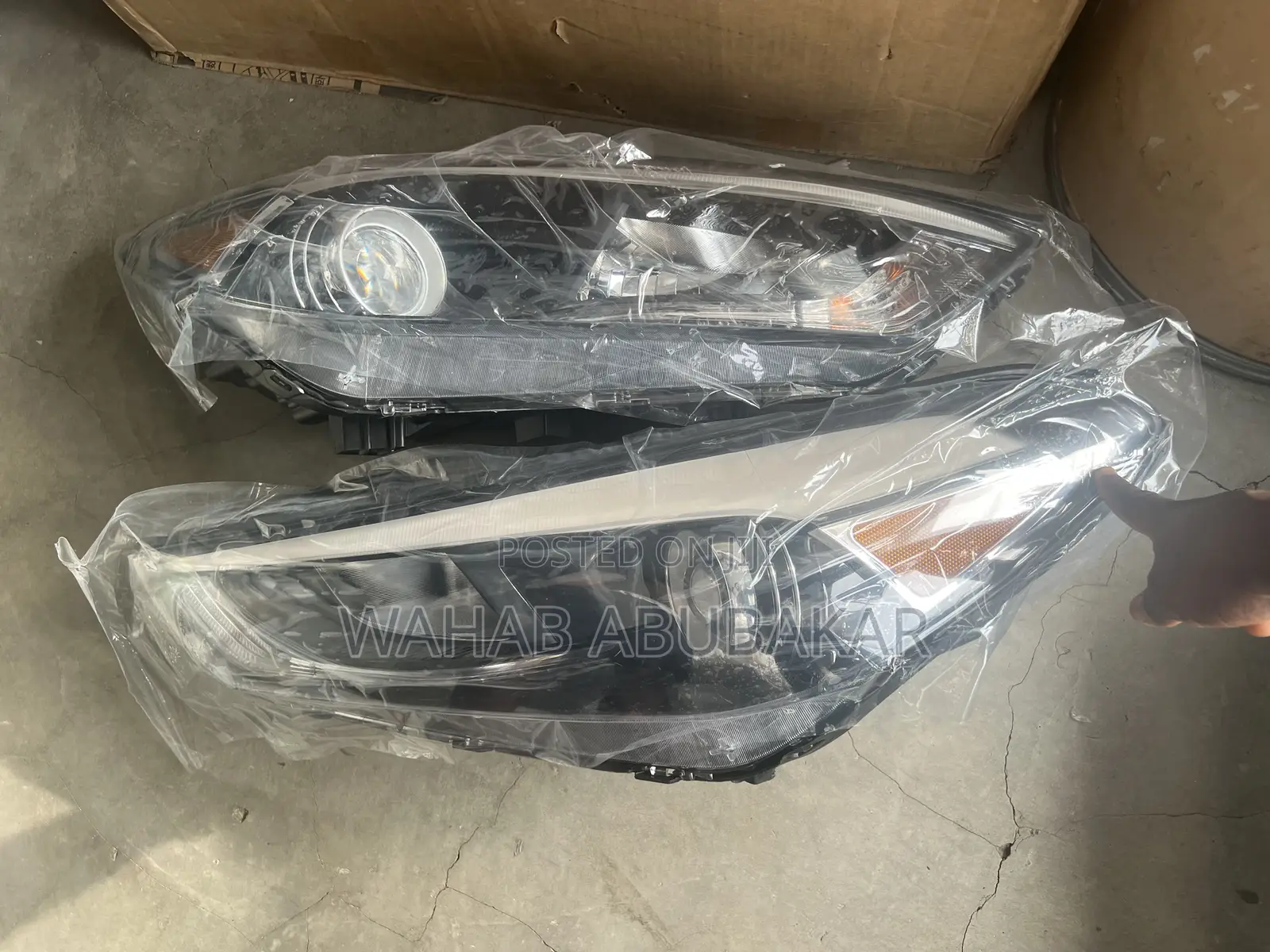Hyundai Tucson 2017 Headlight Pair