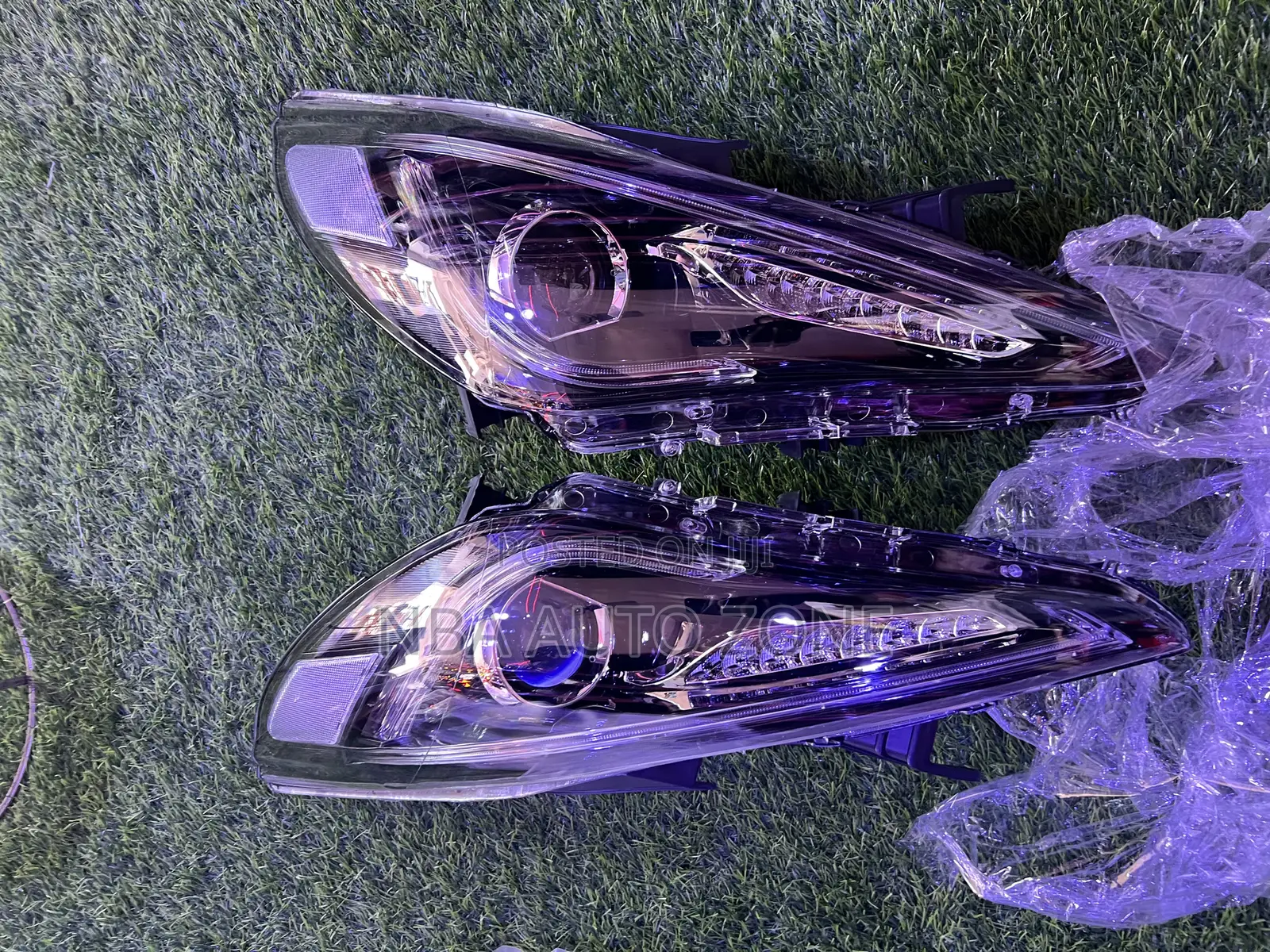 Hyundai Santa 2011-15 Spec Head Light Pair