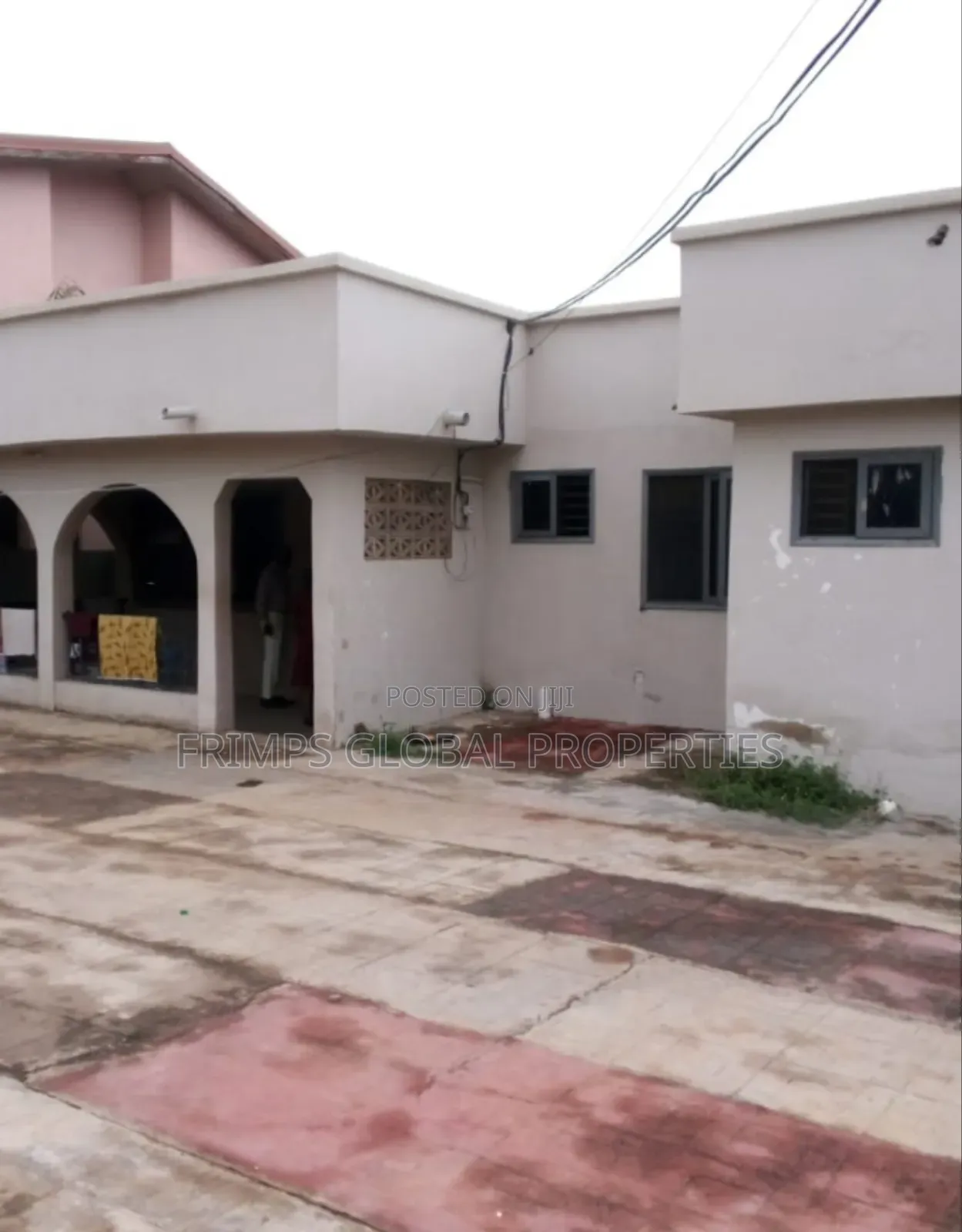 3bdrm House in Gbawe for sale