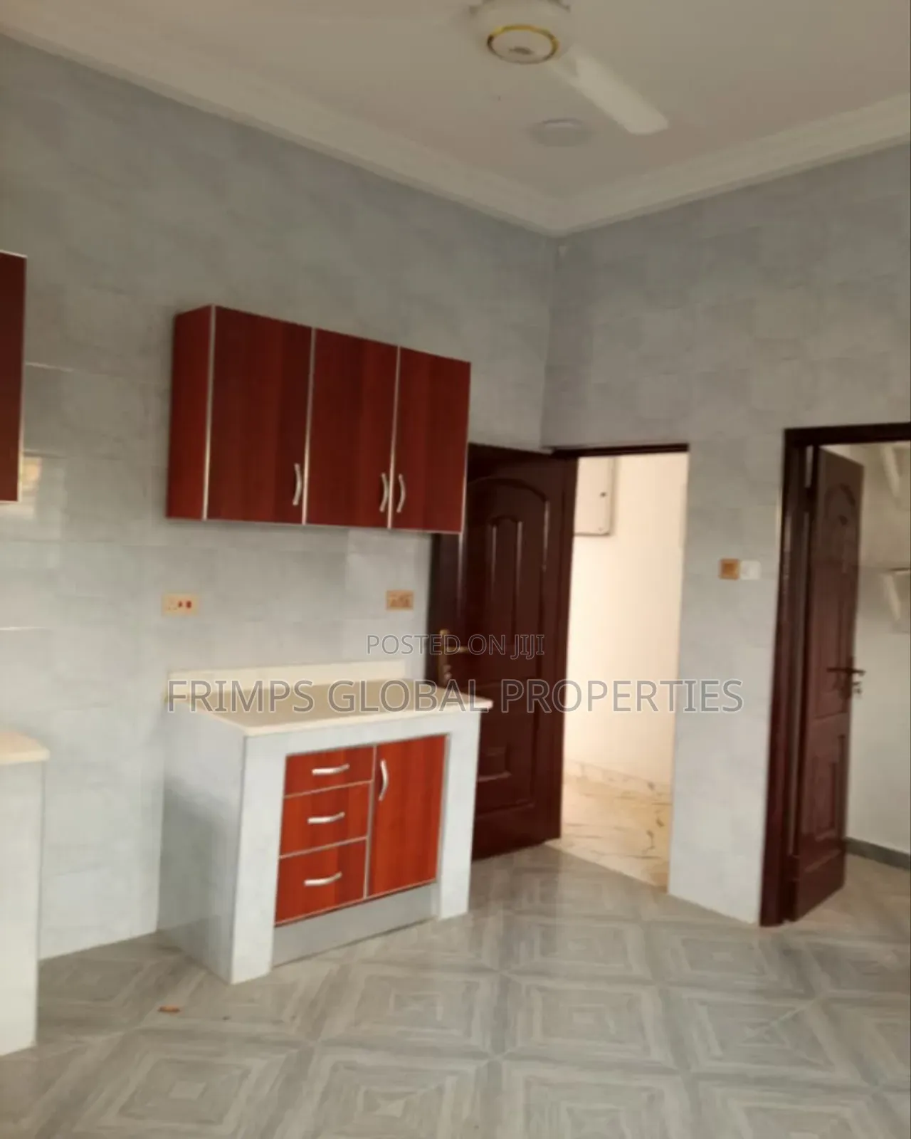 5bdrm House in Gbawe for sale