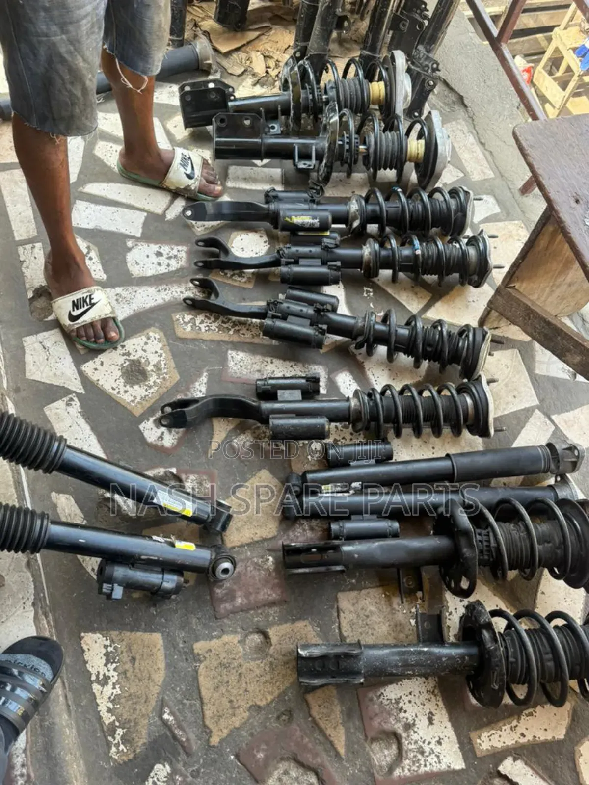 Mercedes Benz All Type of Shock Absorber Available