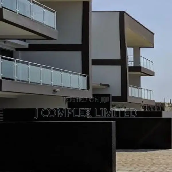 4bdrm House in Trade Fair for sale