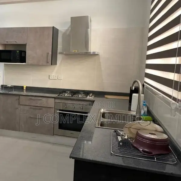 4bdrm House in Trade Fair for sale