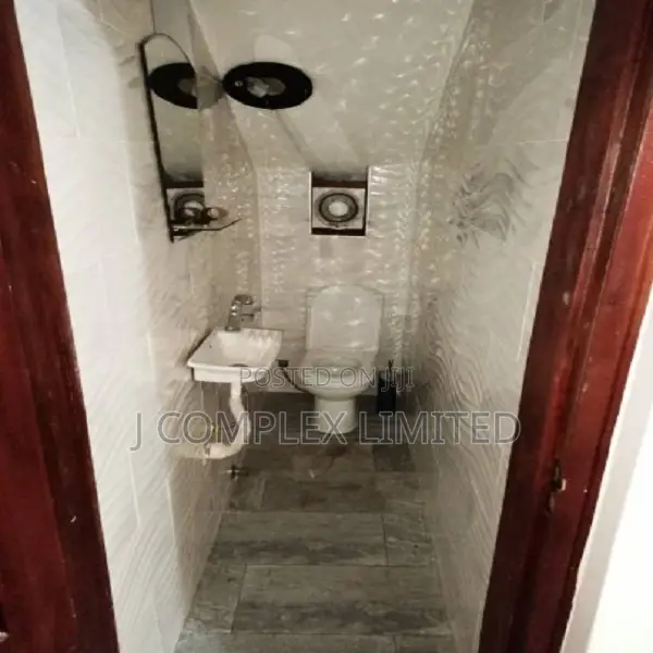 4bdrm House in Trade Fair for sale