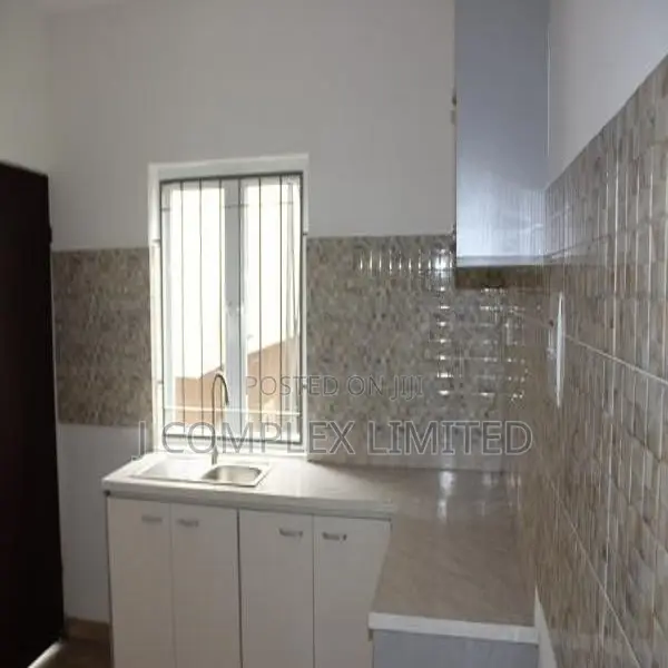 3bdrm House in Trade Fair for sale