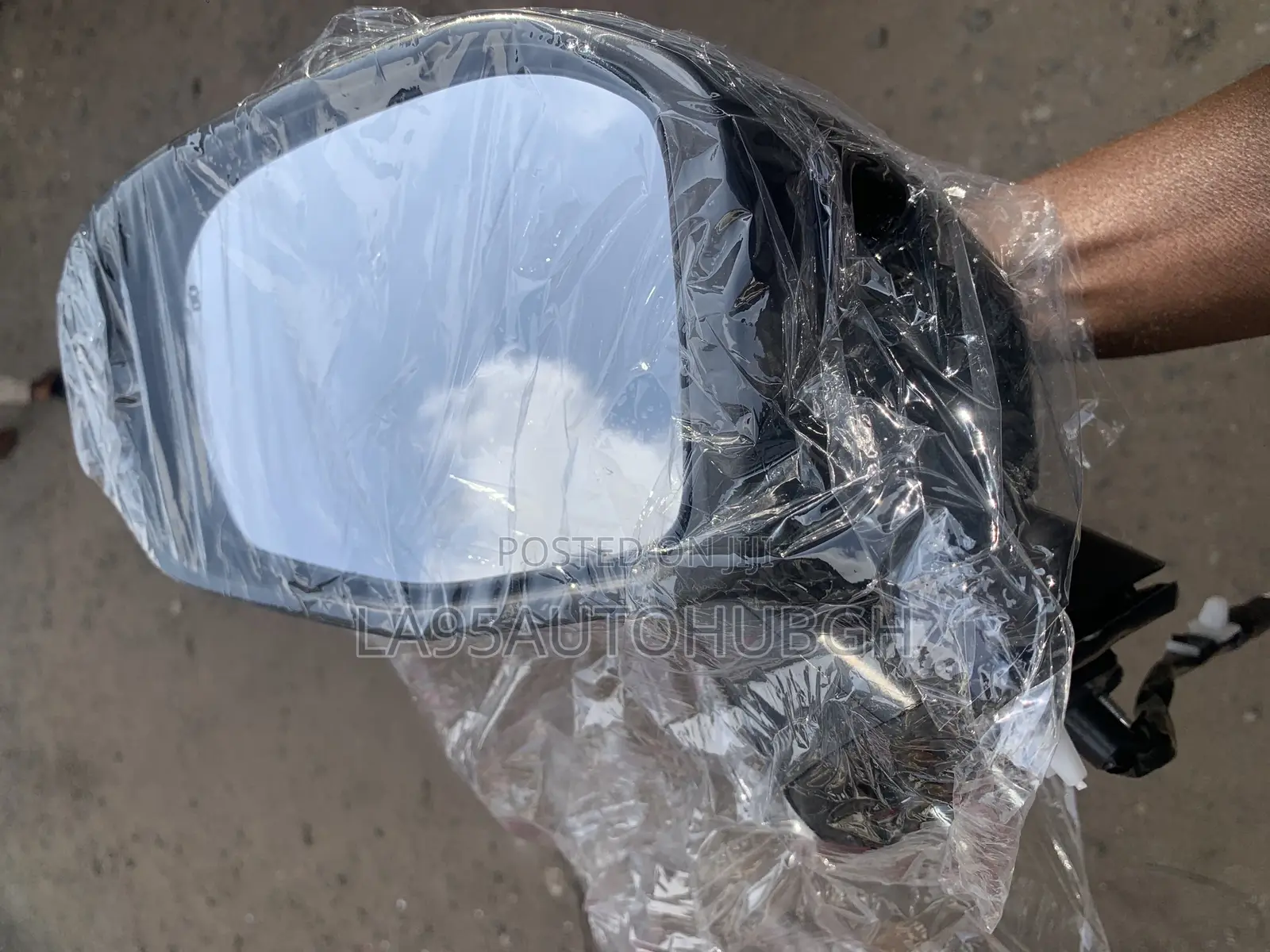 Honda CR-V, HR-V 2023,2024,2025,2026 Side View Mirror (Sensor)