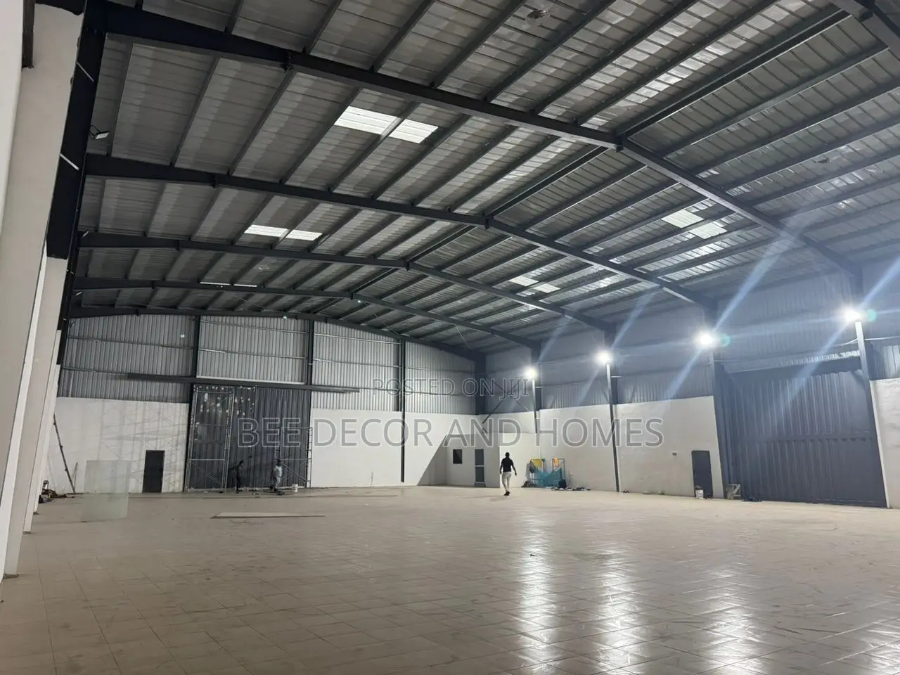 Prime Warehouse for Rent