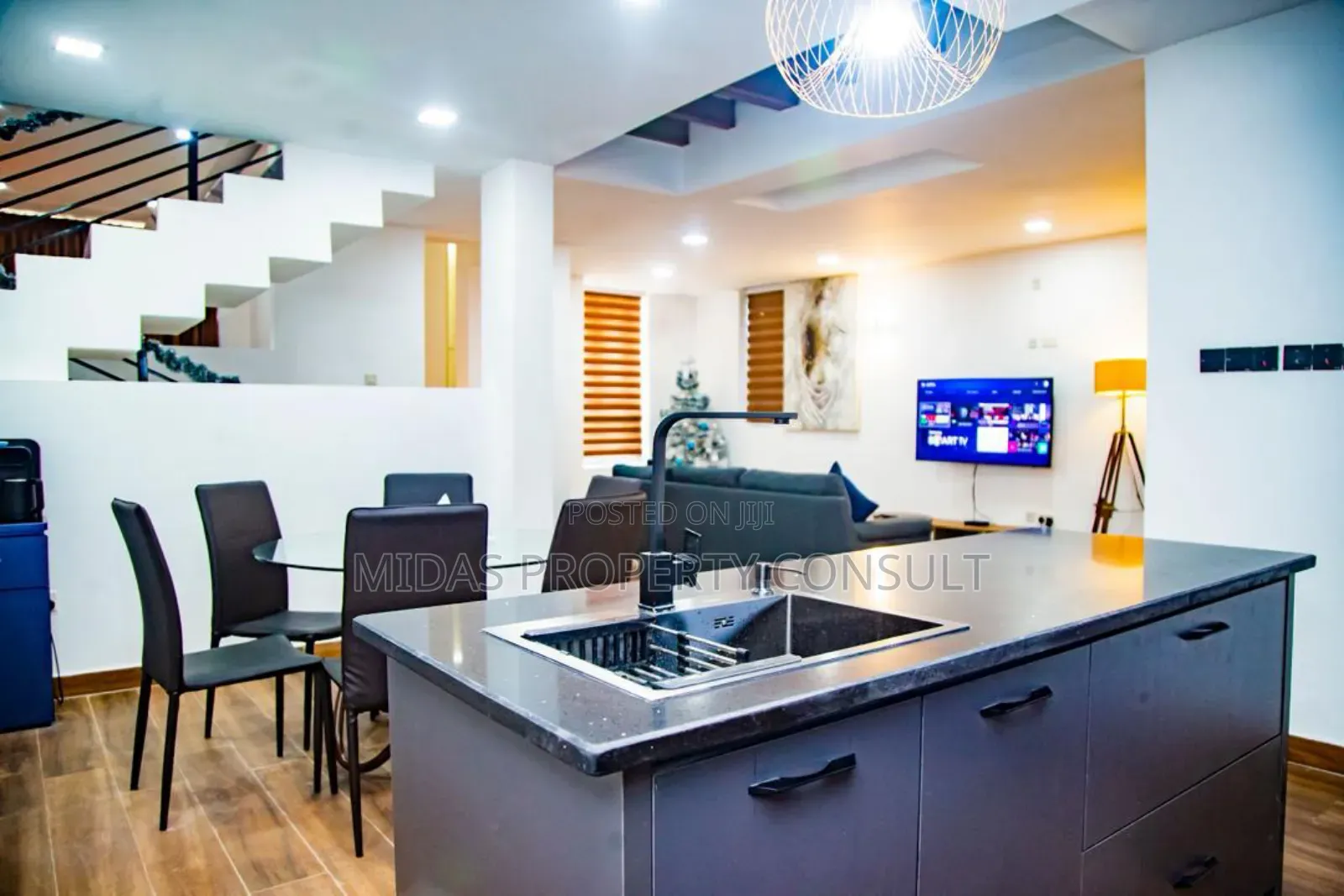 Furnished 5bdrm House in Cantonment, Cantonments for rent