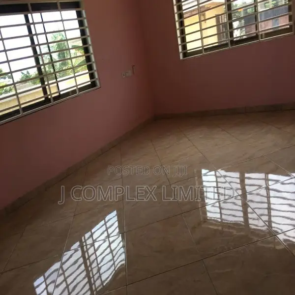 3bdrm Apartment in MTN Area for sale