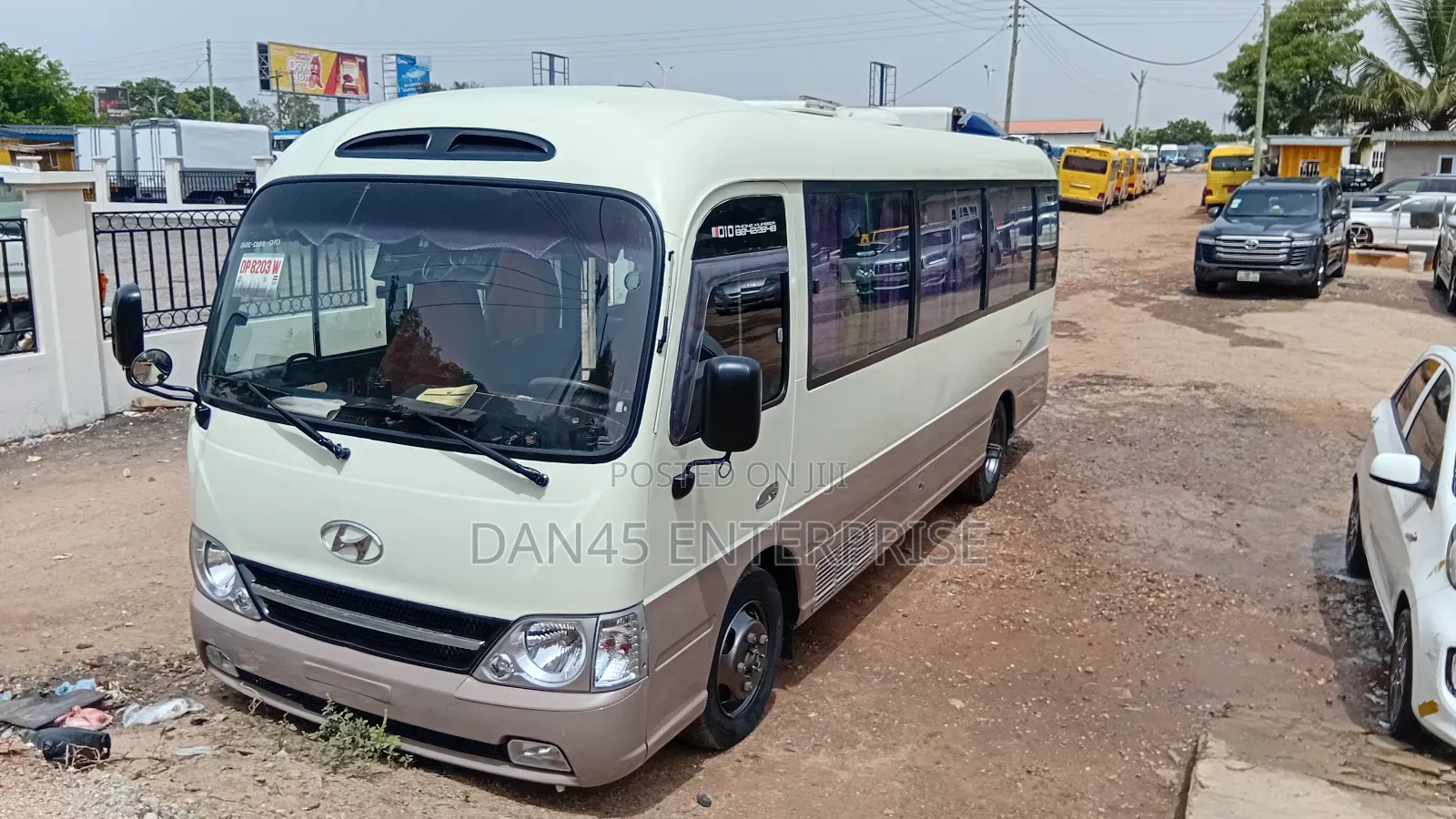 Hyundai County 2015 Black