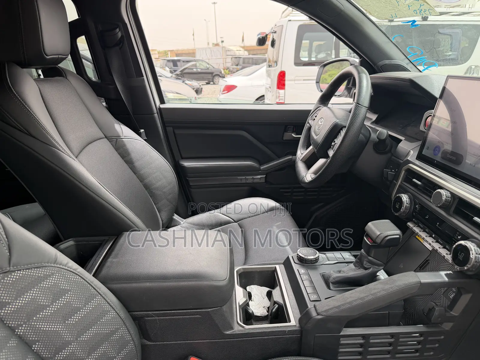 Toyota Tacoma 2024 White