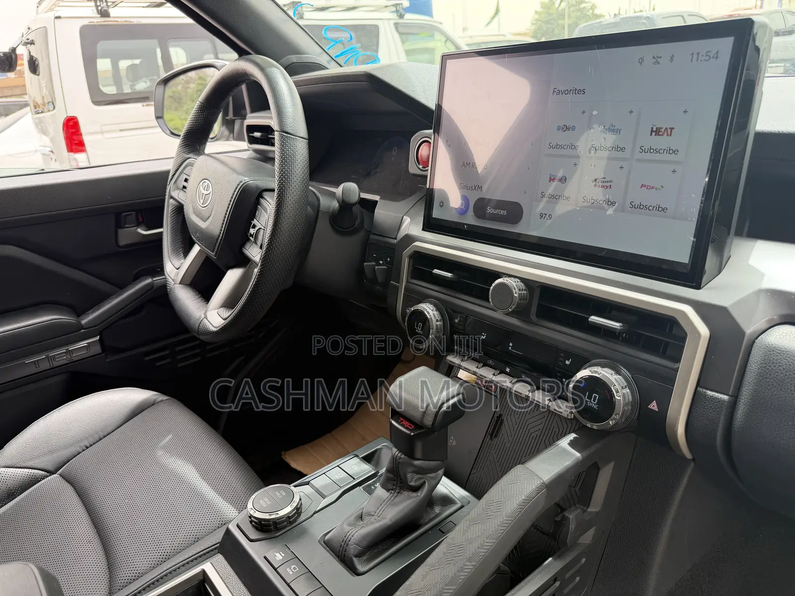 Toyota Tacoma 2024 White