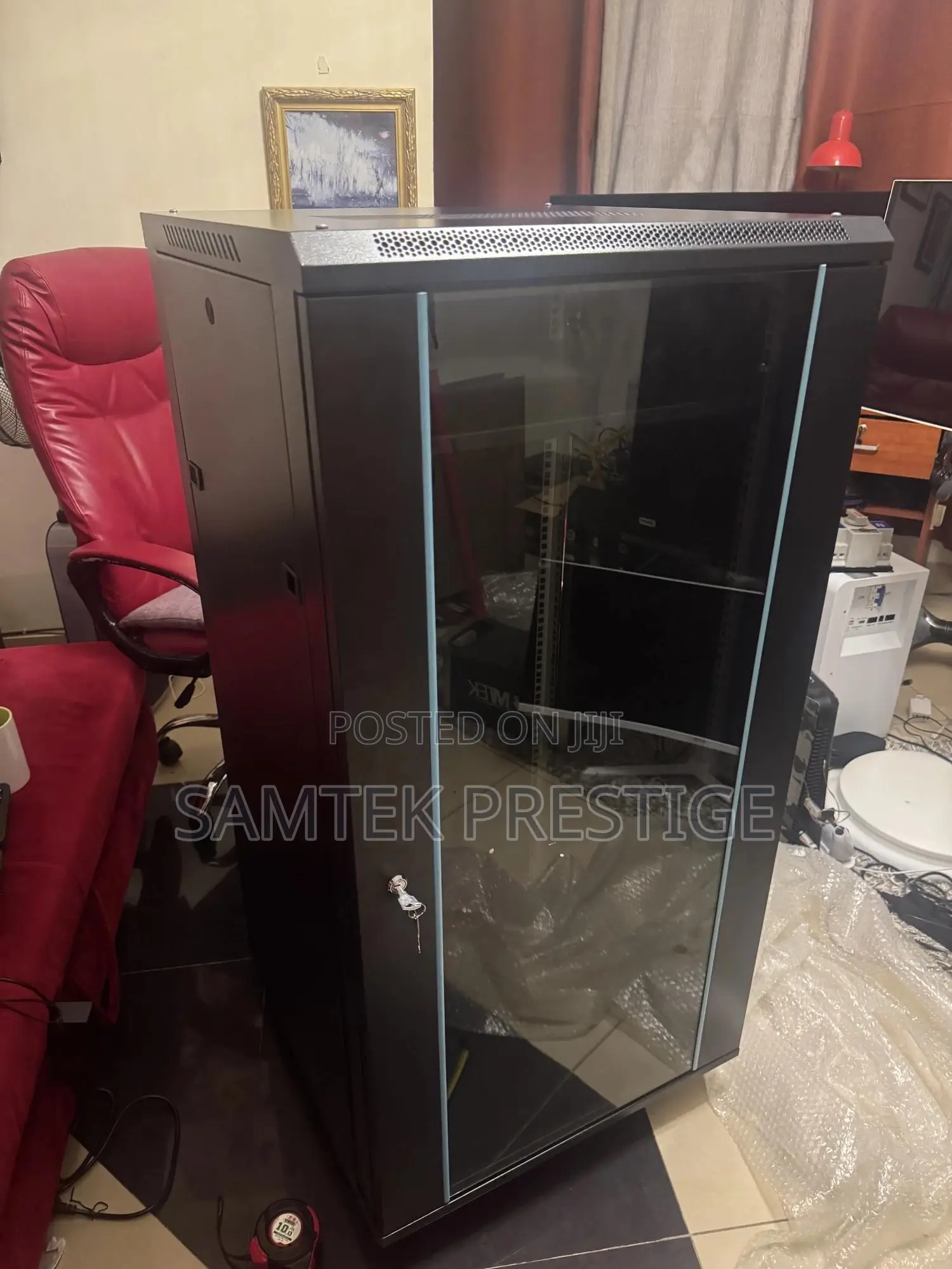 Design Server Rack 22u Network Cabinet Floor Stand
